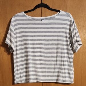 Old Navy Gray and White Striped Short Sleeve Tee